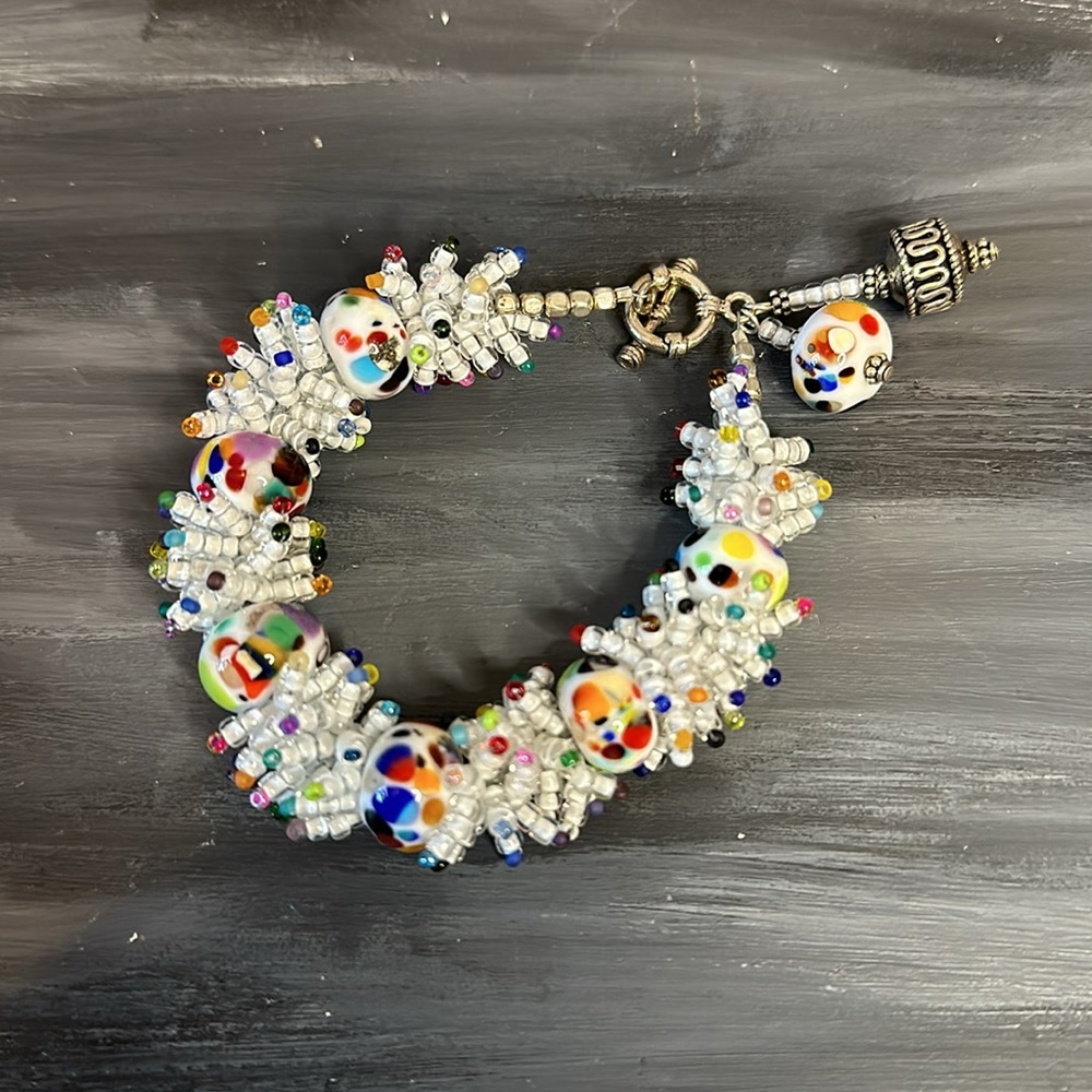 Artisan hand crafted multi colored art glass bead confetti bracelet silver clasp - Picture 5 of 11